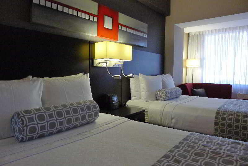 Armon Plaza Montreal Airpt, Trademark Collection By Wyndham Ngoại thất bức ảnh