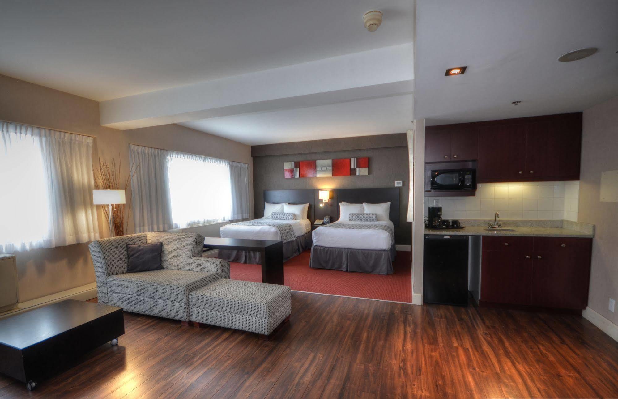 Armon Plaza Montreal Airpt, Trademark Collection By Wyndham Ngoại thất bức ảnh